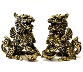 Lot of 2 Early Mini Curio Bronze Pixiu Foo Dog Lions