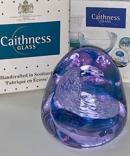 Etch Signed CAITHNESS Scotland Art Glass Paperweight: Gorgeous Colors / Handmade in Scotland / Comes in Original Box / Immaculate Condition