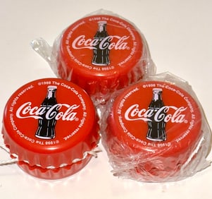 Lot of 3 New Old Stock Promotional Coca Cola Bottle Cap Yoyos