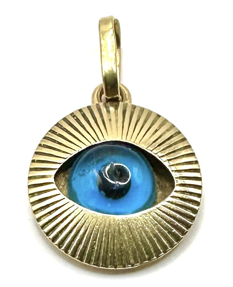 Vintage 14k Gold Ladies Ward off Evil Pendant (1 of 2)