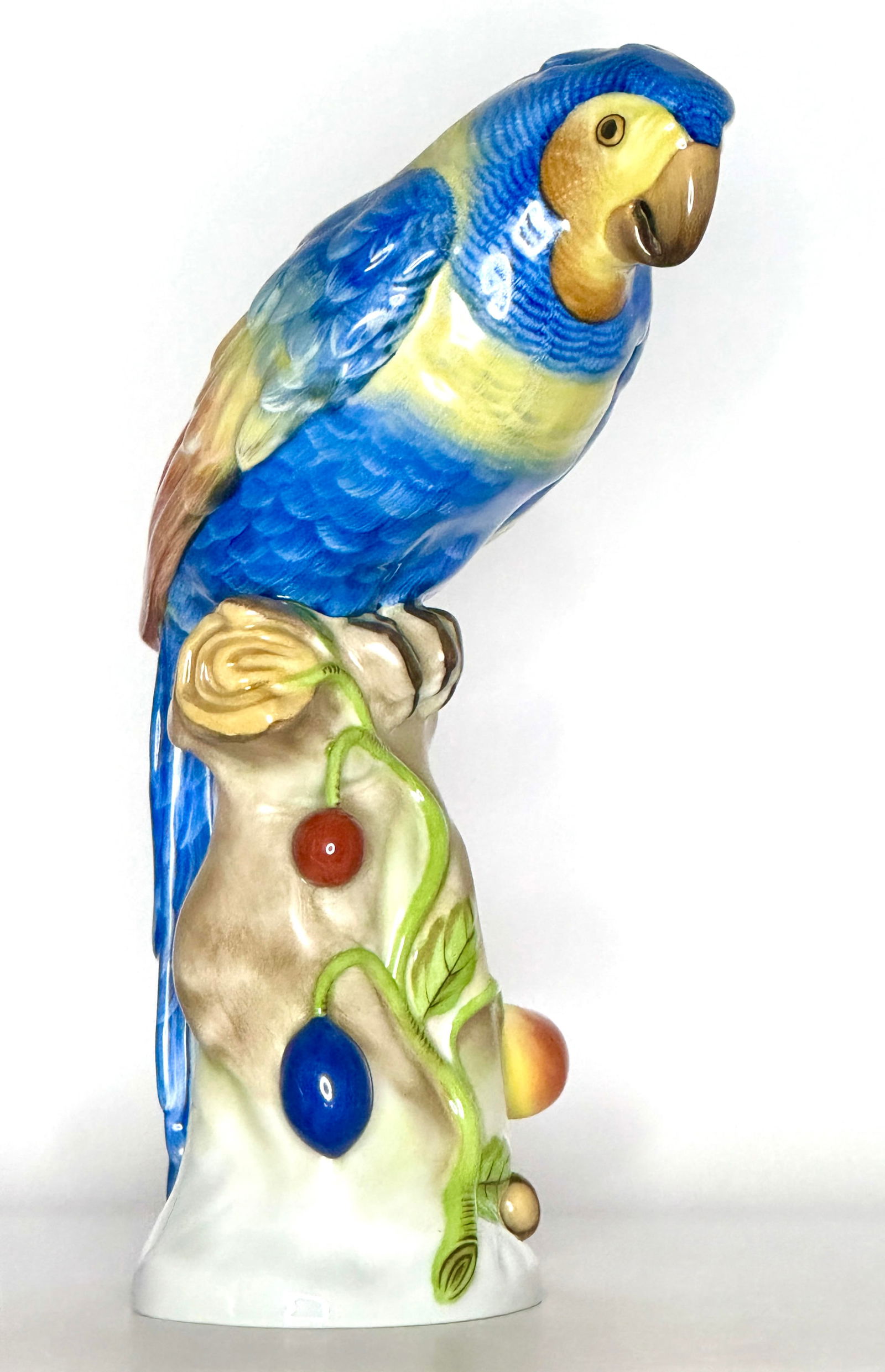 EX Rare Artist Signed HEREND Hungary Porcelain Perched Parrot (1 of 6)