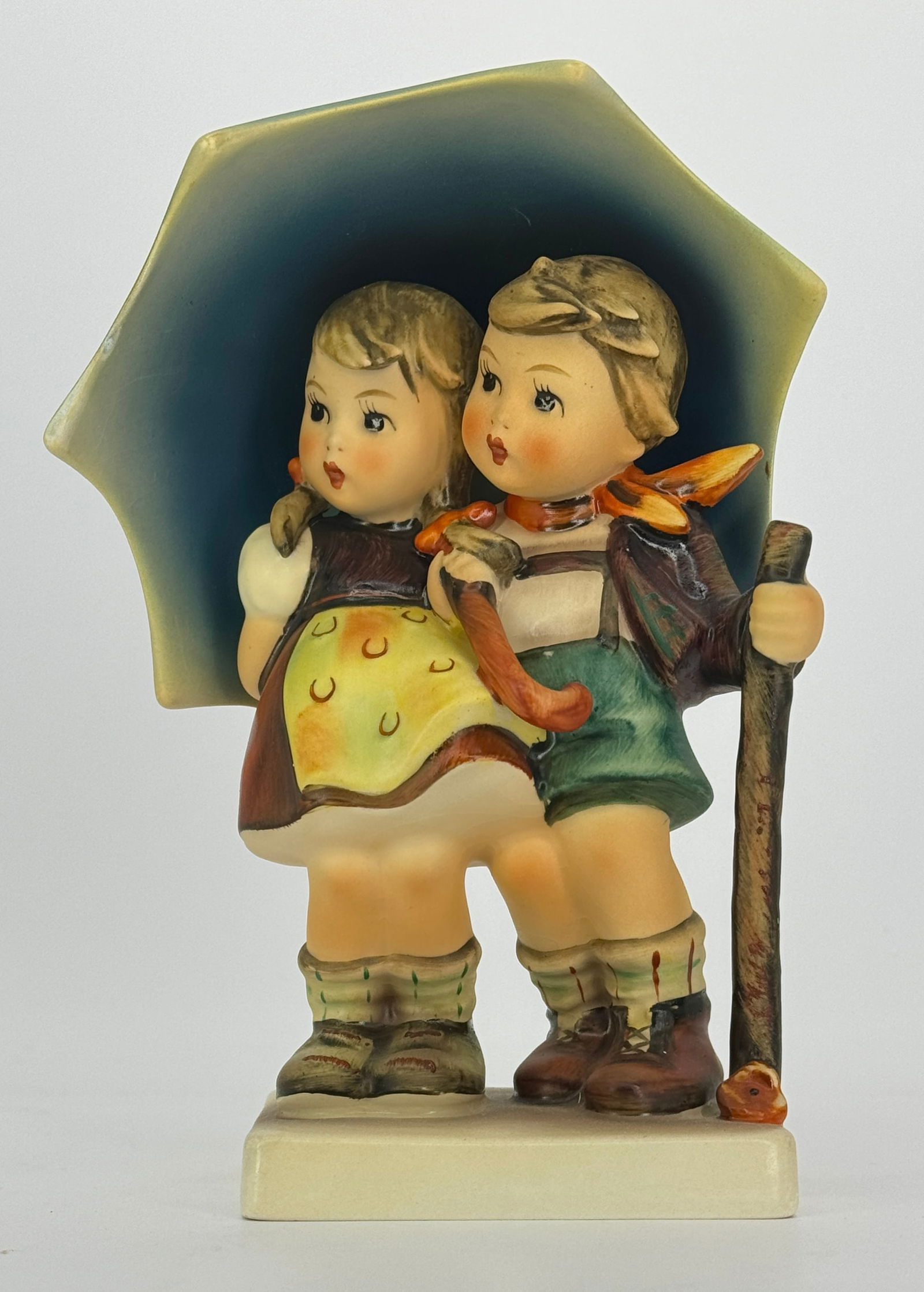 Vintage MJ Hummel Goebel West Germany Porcelain Figurine (1 of 5)