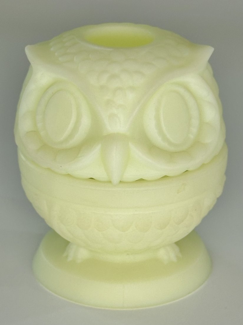 Vintage FENTON Yellow Custard Glass OWL Fairy Tea Light: Beautiful Condition. Multiple Photos Posted
