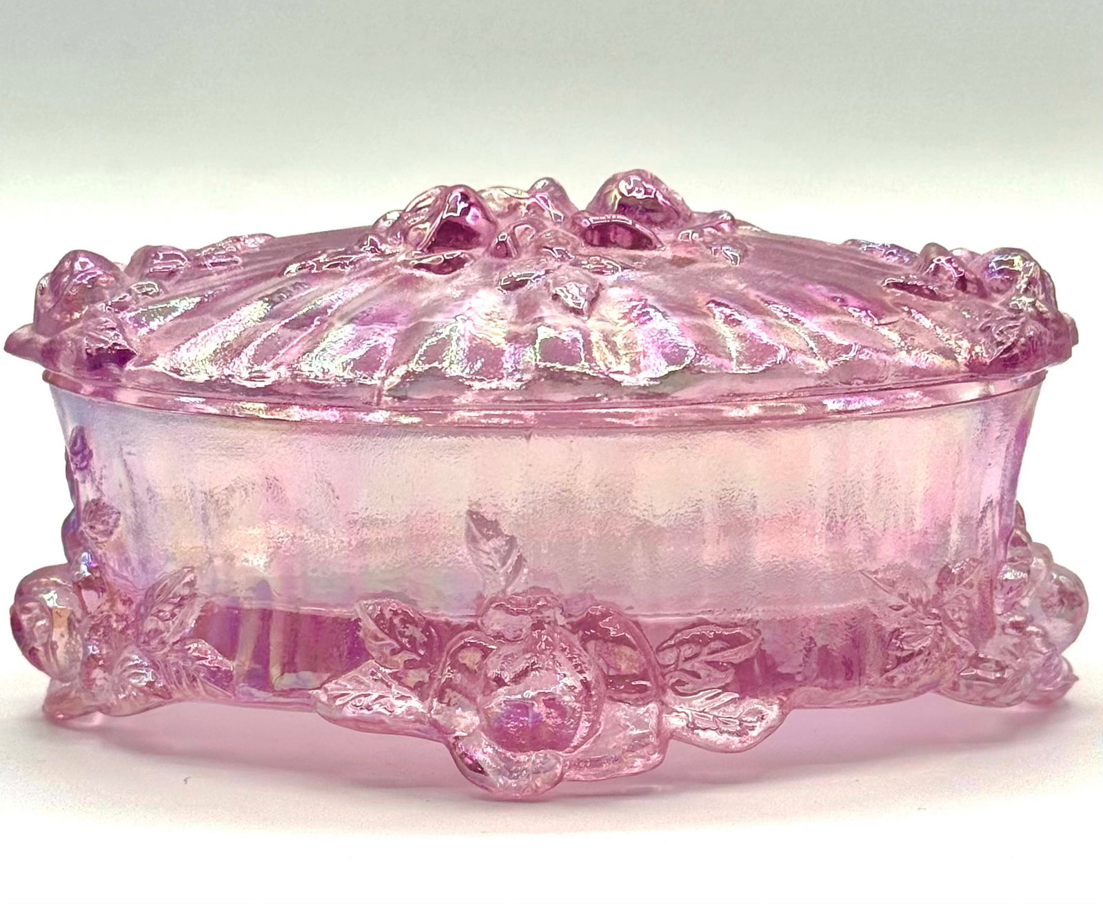 Stunning FENTON Iridescent Pink Art Glass Trinket Box: This is a Beautiful Iridescent Pink FENTON Art Glass Jewelry-Dresser-Trinket Box that is in beautiful condition. It is Approximately 3.5 to 4 inches Wide. Multiple Photos Posted
