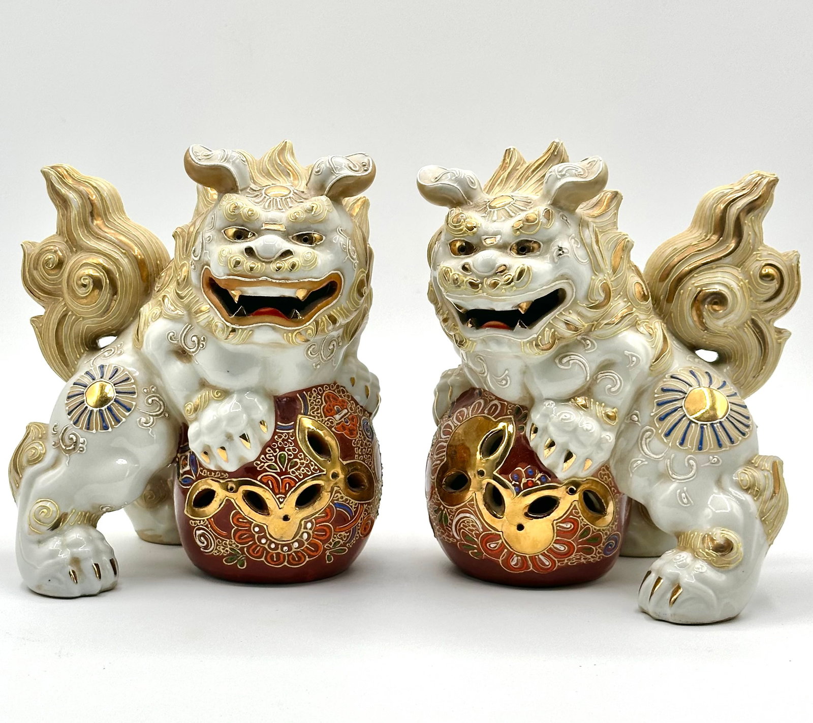 Early Artist Signed Japanese Satsuma Porcelain Kutani Lion Foo Dogs (1 of 6)