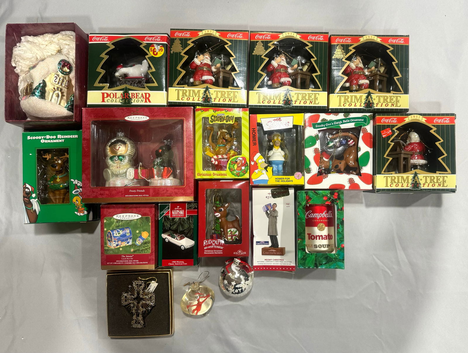 Lot of 20 Vintage New Old Collectible Christmas Ornaments (1 of 5)