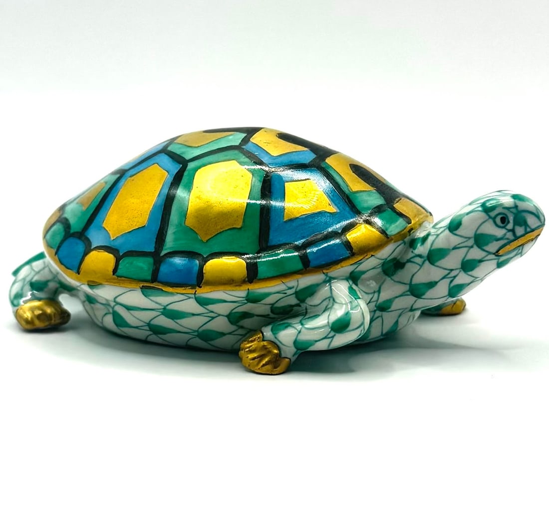 HEREND Hungary Hand Painted Green Fishnet Porcelain Turtle (1 of 3)