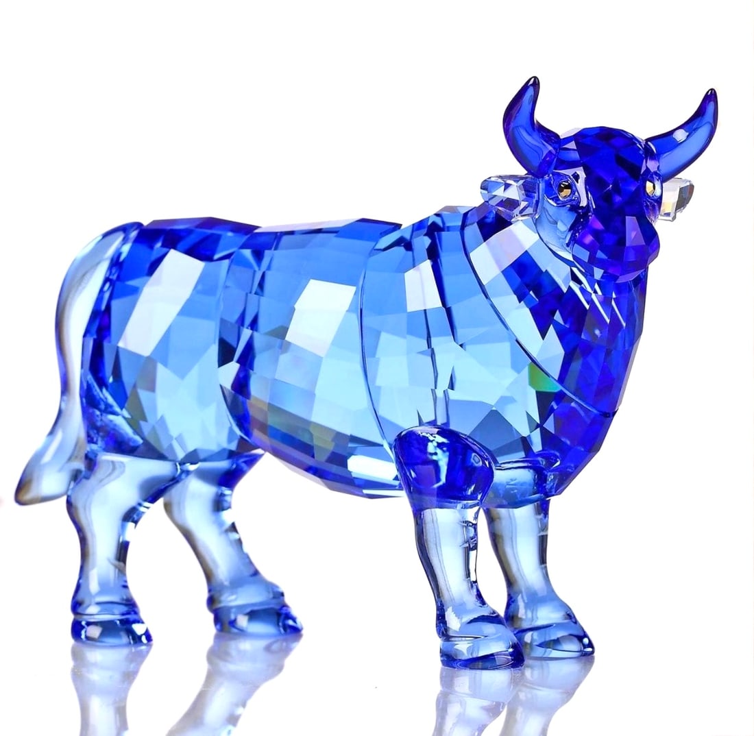 Awesome Like New Swarovski style Austrian Crystal Bull (1 of 2)