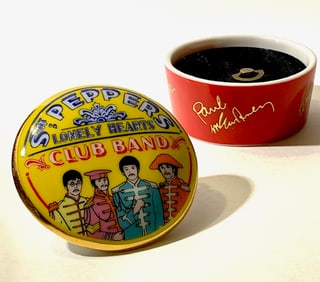 The BEATLES Porcelain Working Trinket Music Box