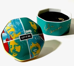The BEATLES Porcelain Working Trinket Music Box