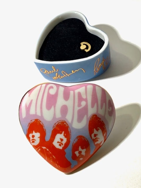 The BEATLES Porcelain Working Trinket Music Box: Plays MICHELLE / Part of the BEST of the BEATLES Collection / See all Photos