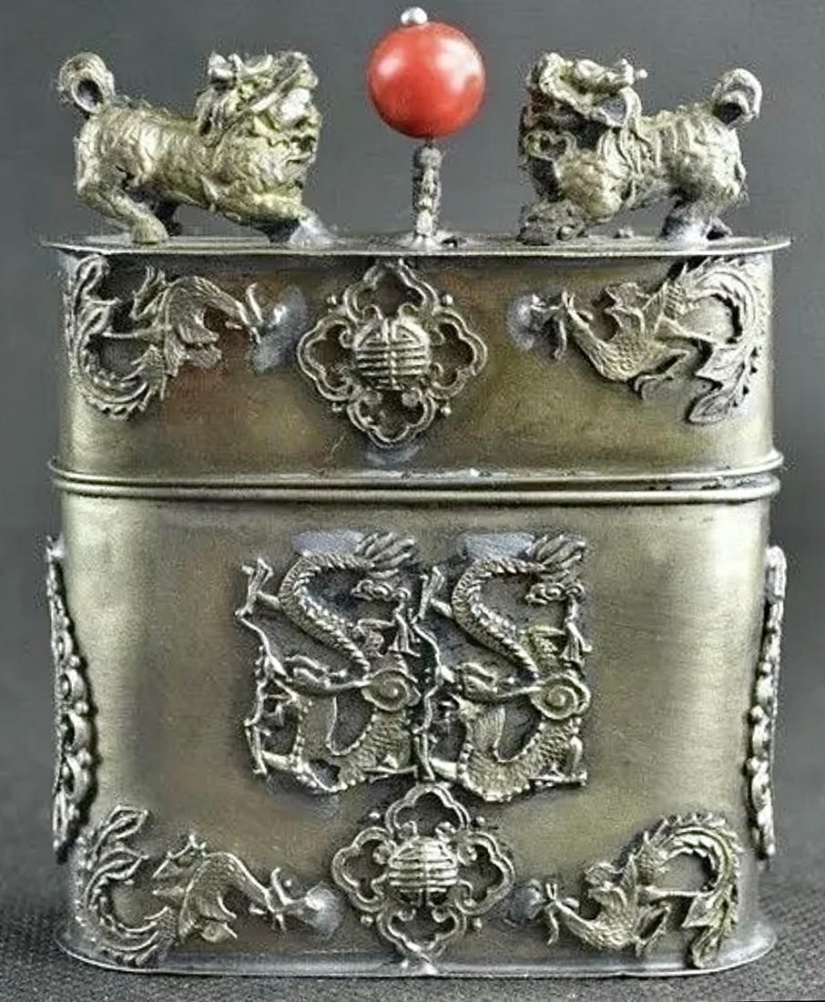 Old Chinese Hallmarked Tibetan Silver Dragon vs Phoenix Tobacco Snuff Box (1 of 3)