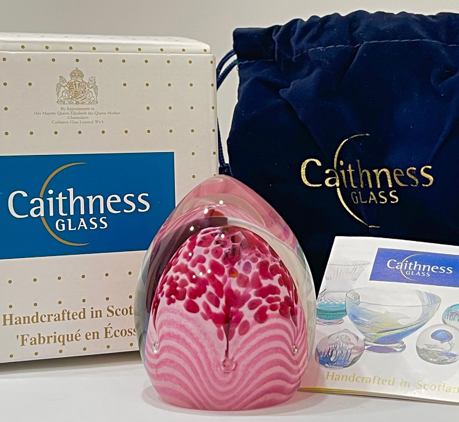 Etch Signed CAITHNESS Scotland Art Glass Paperweight: Gorgeous Colors / Handmade in Scotland / Comes in Original Box / Immaculate Condition