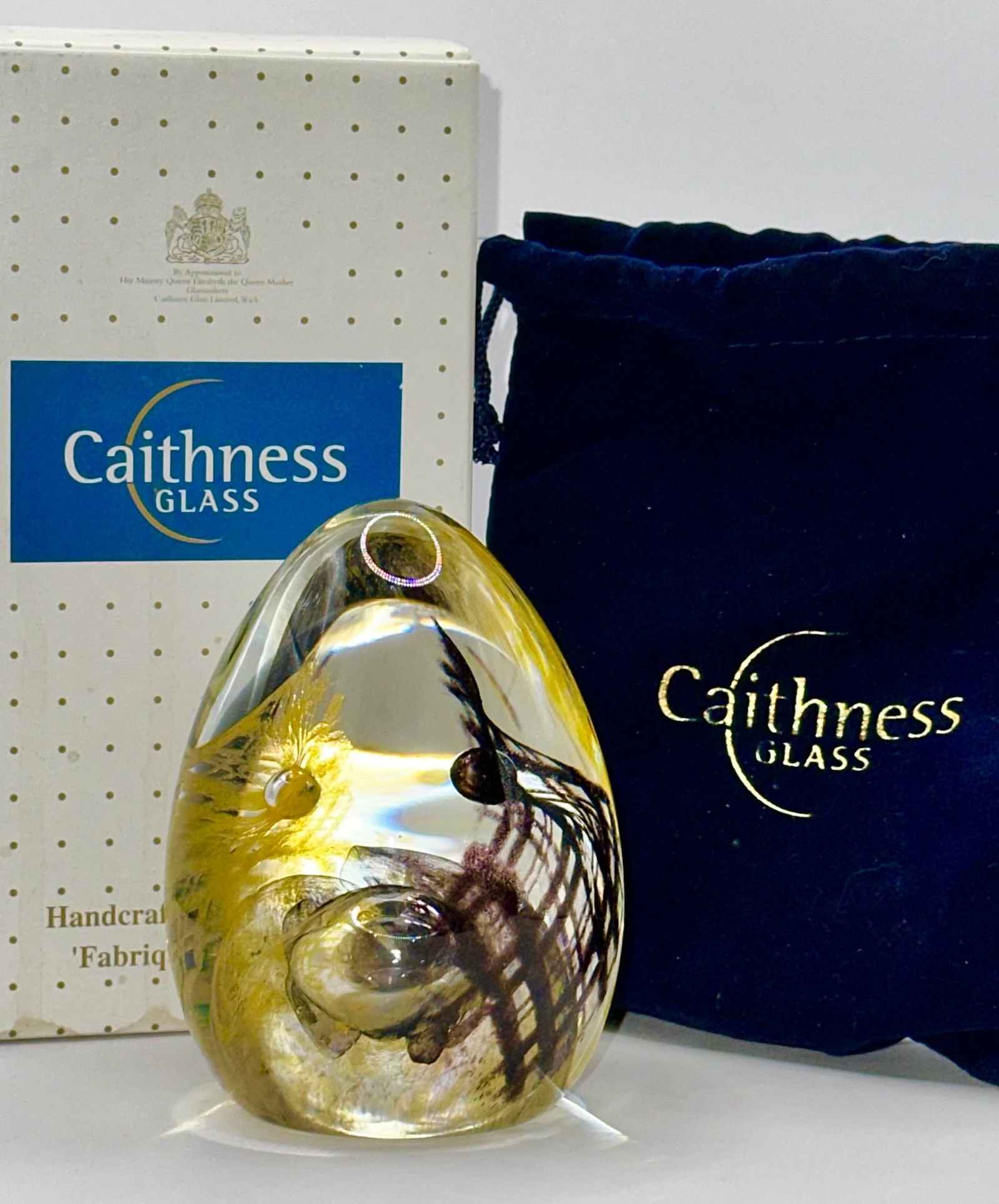 Etch Signed CAITHNESS Scotland Art Glass Paperweight: Gorgeous Colors / Handmade in Scotland / Comes in Original Box / Immaculate Condition