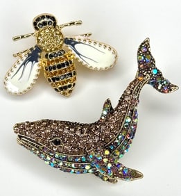 Lot of 2 Beautiful Pieces of Studded Fashion Jewelry Brooches