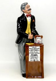 Awesome ROYAL DAULTON The Auctioneer Porcelain Figurine