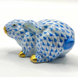 HEREND Hungary Blue Fishnet Porcelain Rabbit Figurine: Excellent Condition with No Chips, Cracks, Repairs or Blemishes of any kind. Multiple Photos Posted
