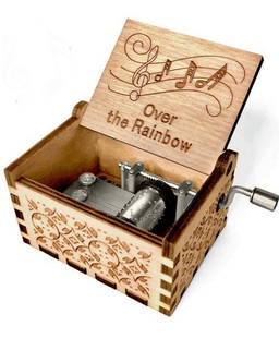 WIZARD of OZ working hand engraved wood crank Music Box: Like New – Note that this is an Old Fashion Crank Music Box / This is Not a Wind up Music Box