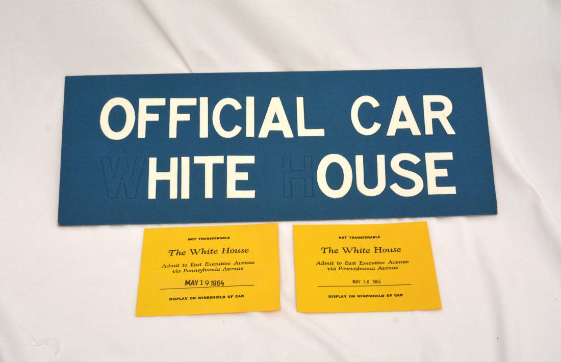 White House Official Car Placard (1 of 4)