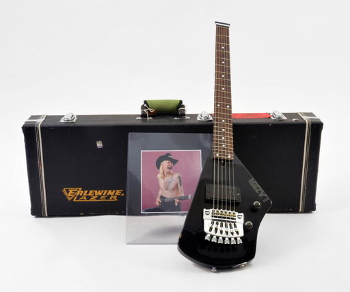 Johnny Winter Black Erlewine Lazer Guitar Dec 02 2017