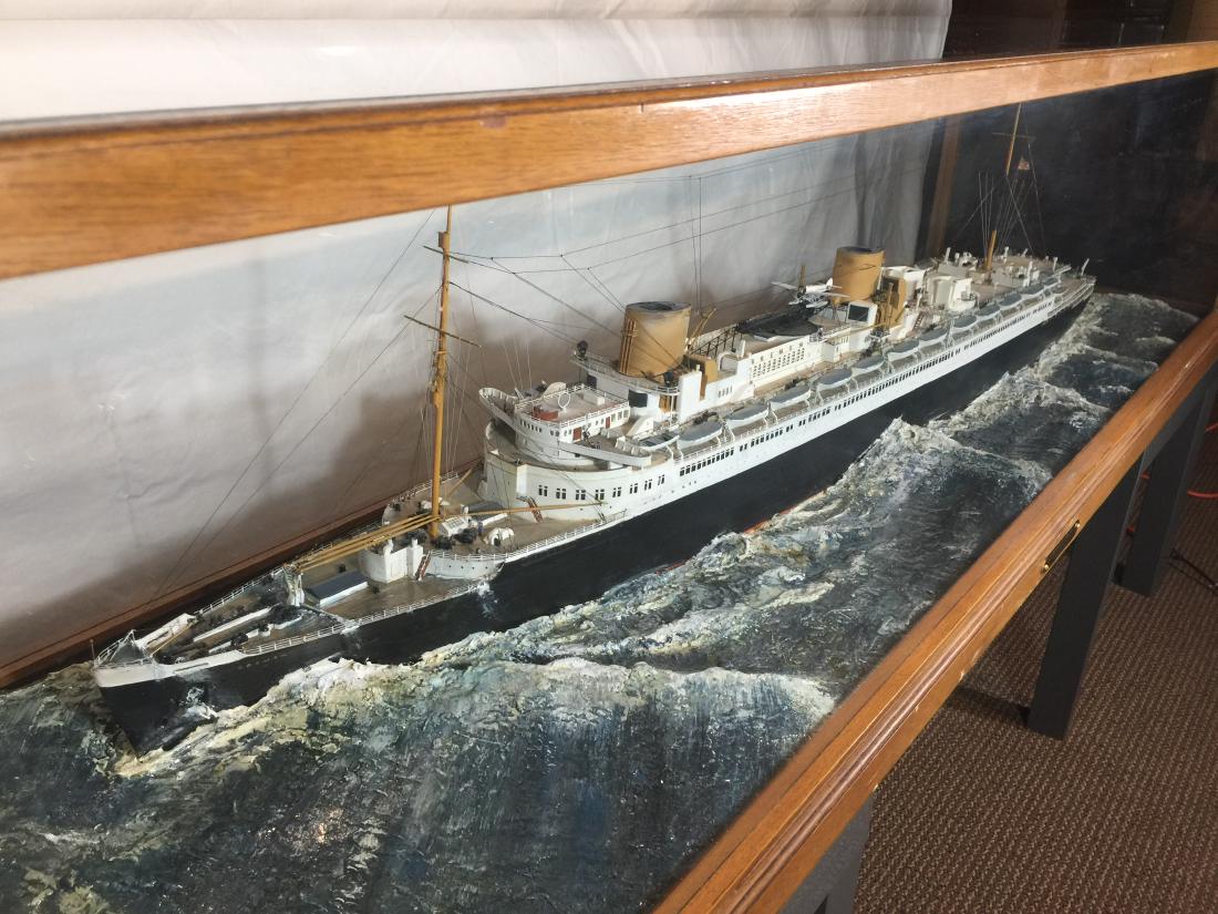 SS Bremen Model by Robert Mouet (1 of 8)