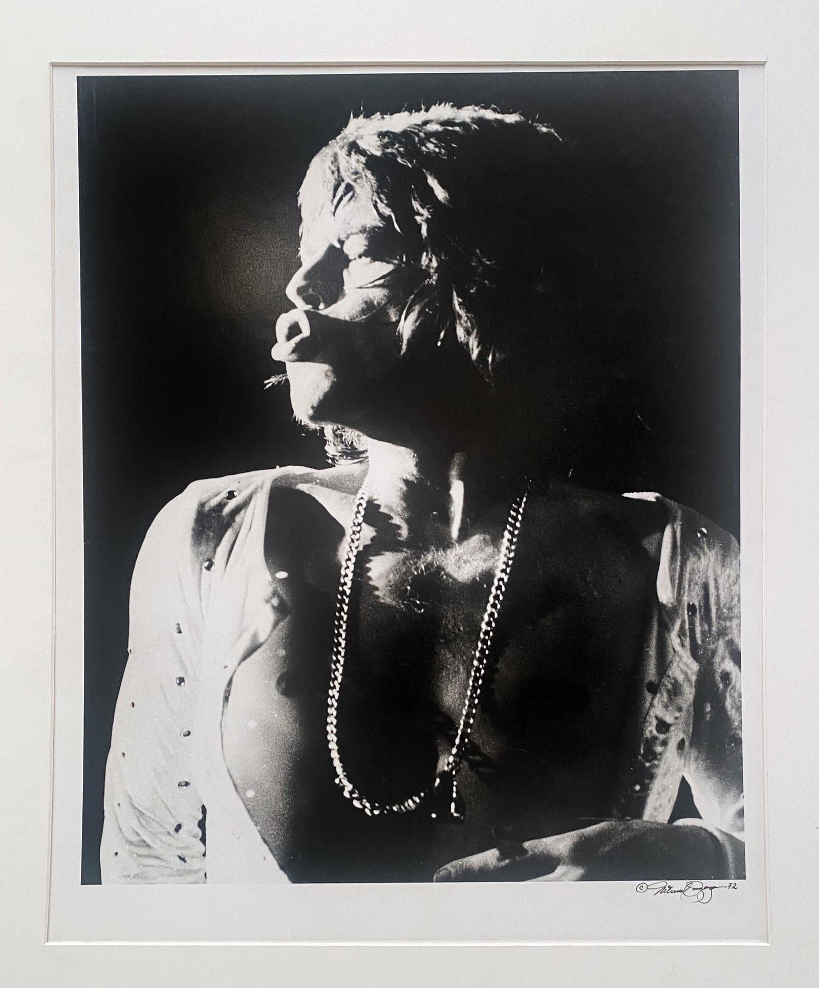 Mick Jagger Vintage Photographic Print: Mick Jagger Vintage Photographic Print This print is signed and dated 1972 by Michael Zagaris. 20" x 16" This is an unreserved auction with no minimums. This is an online only sale. Items may be viewe
