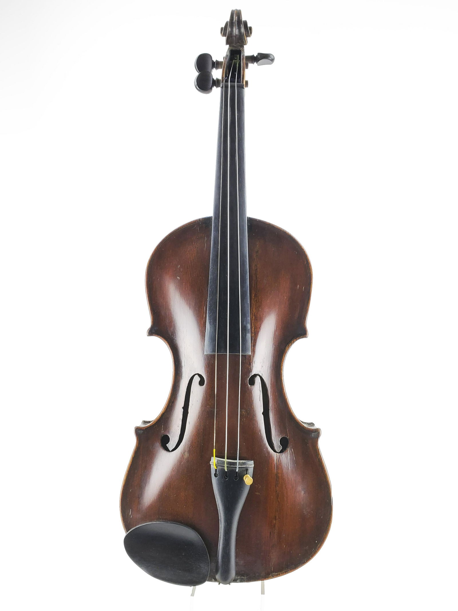 Violin Labeled "Joseph Guererius Fecit Cremona IHS" (1 of 8)