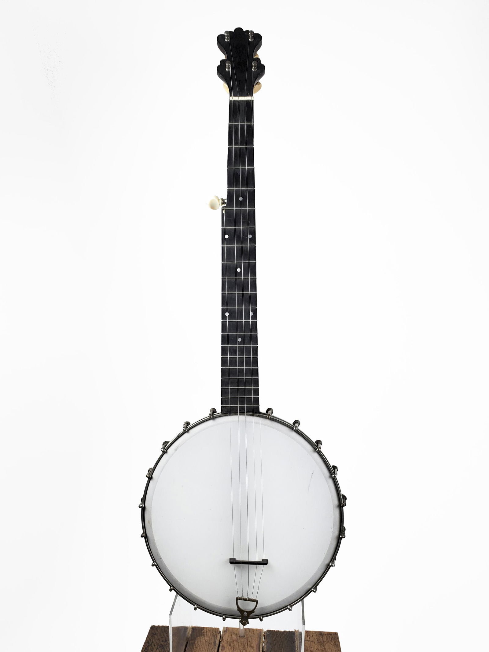 W.M. Gerke Banjo, c. 1888 (1 of 7)