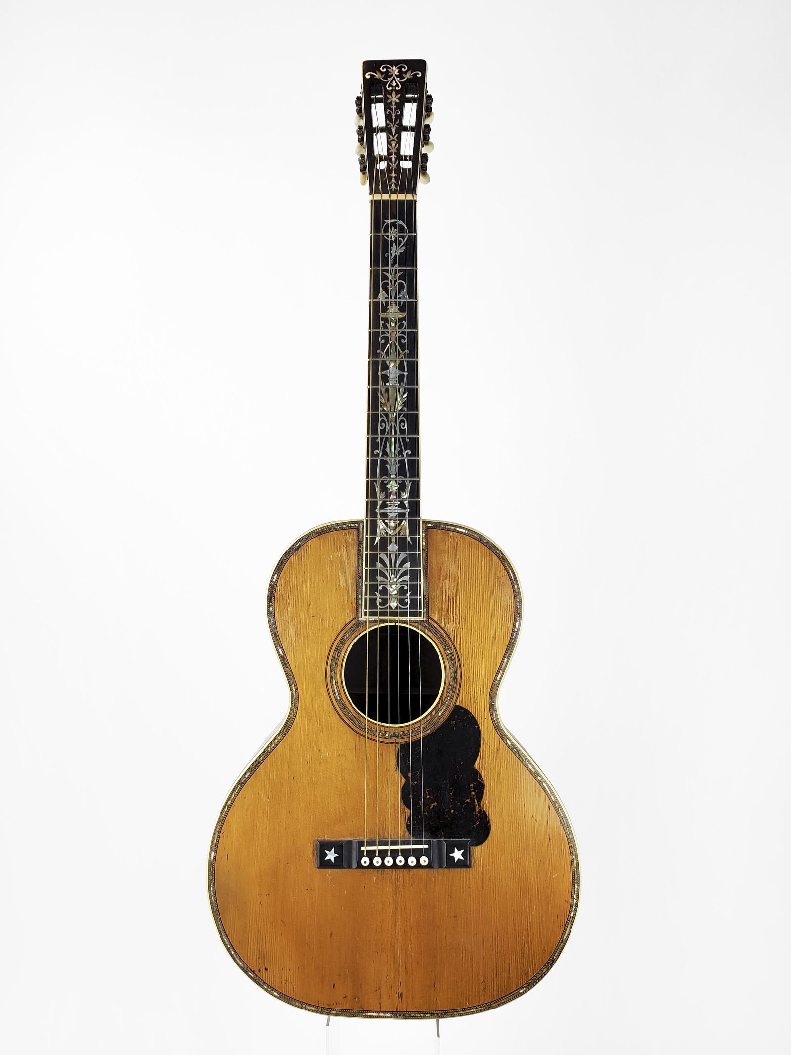 Larson Brothers Guitar (1 of 8)