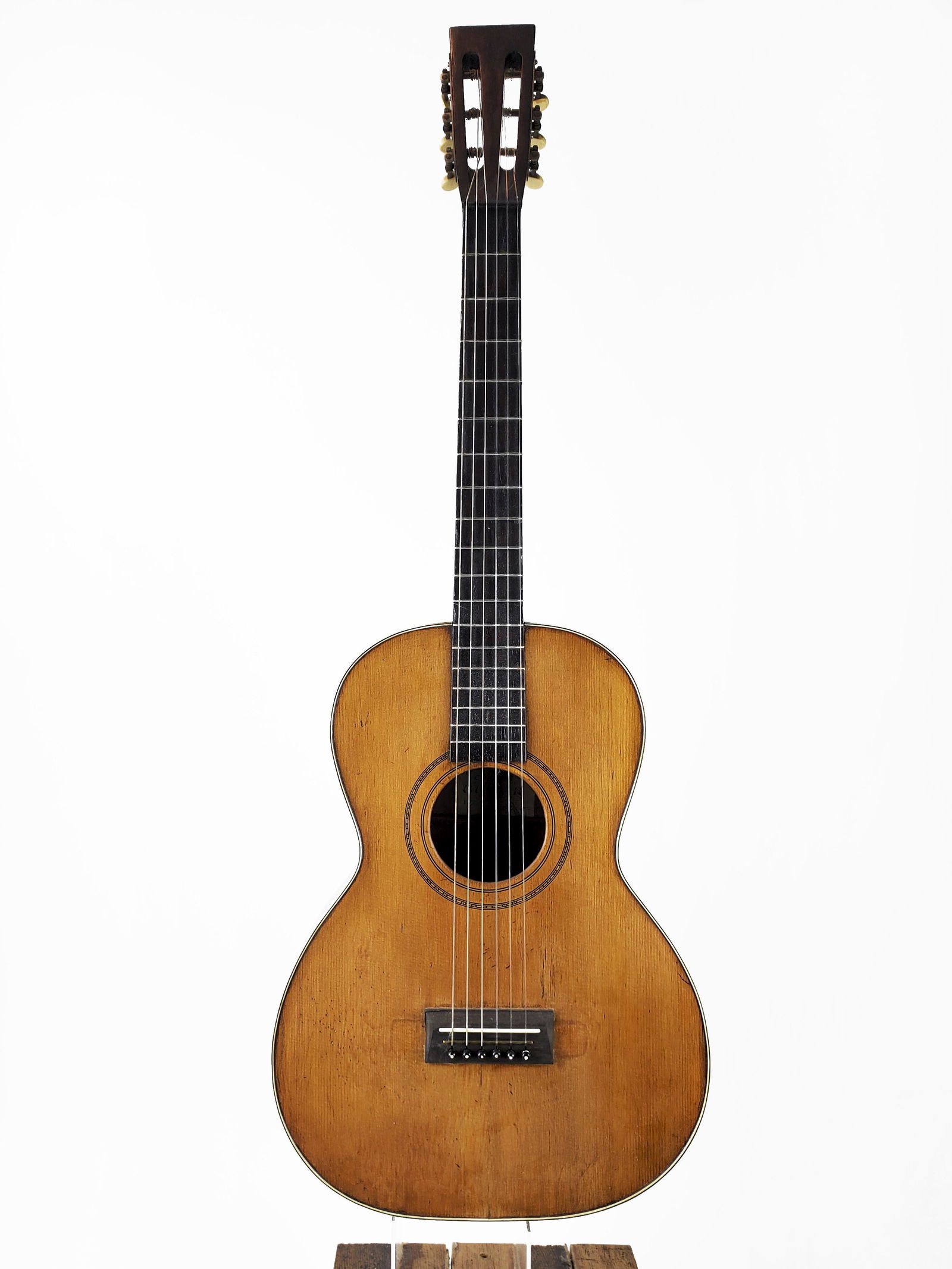 George W. Lyon Concert Guitar (1 of 7)