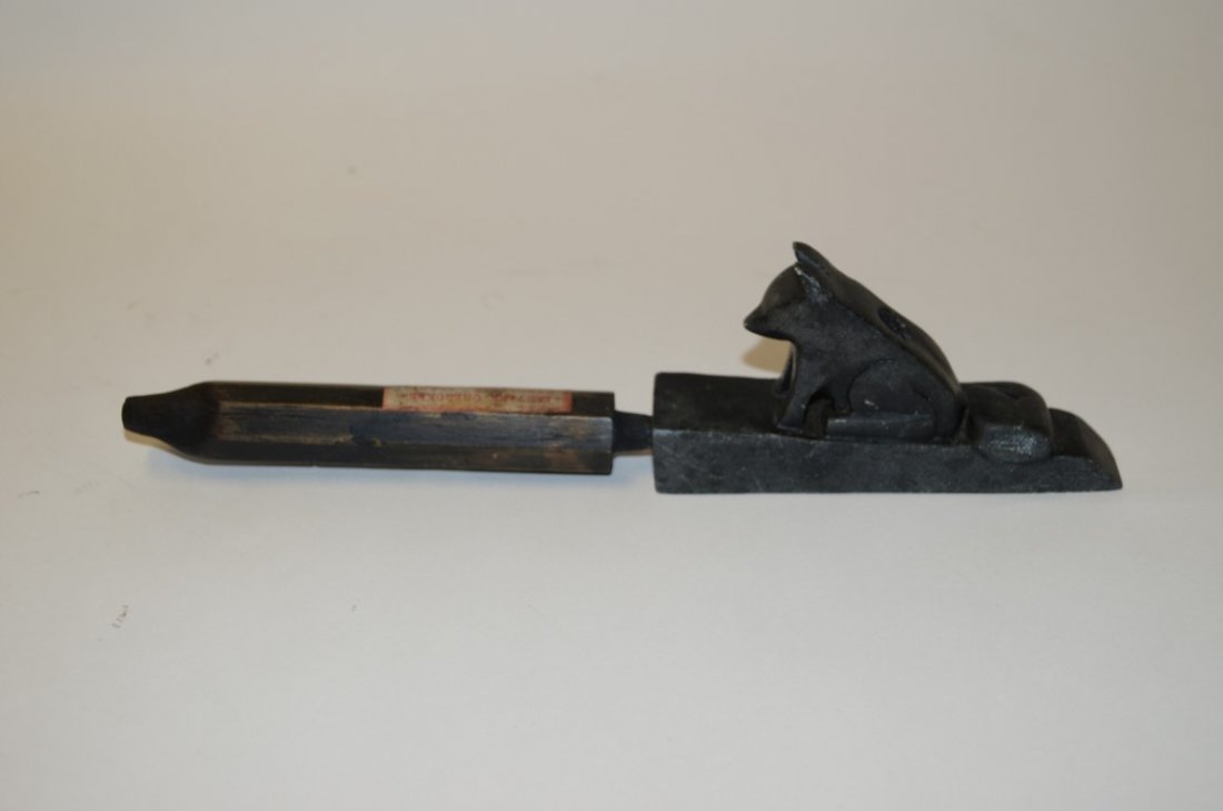 Eastern Cherokee Fox Effigy Pipe: Carolinas. C. 1780's. Museum label affixed. Difficult to read, perhaps Balder Museum 11 1/2"L
