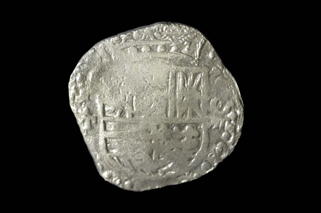 Silver Coin: Coin #270134 Shipwreck: Atocha 1622 Mint: Potos.i Grade: 1 Denomination: 8 reales Assayer: T XXX8 The silver coins of this era were popularly known as "pieces of eight" (reale de ocho) in the Spanish 