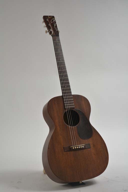 1942 C.F. Martin 0-15 (1 of 10)