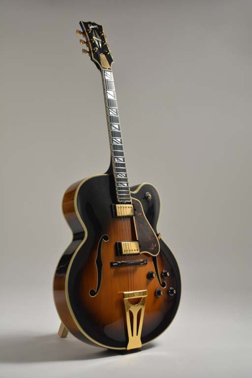 1980 Gibson Super 400 CES (COO1) Sunburst,  Robert (1 of 10)