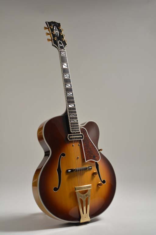 1999 Gibson Super 400CES Sunburst with Charlie (1 of 8)