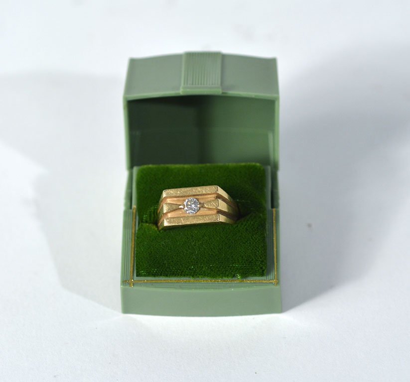 Johnny Winter's Geometric Gold Ring (1 of 3)