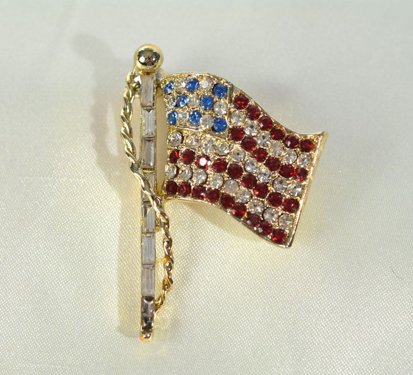 Johnny Winter's Bejeweled American Flag Pin (1 of 2)