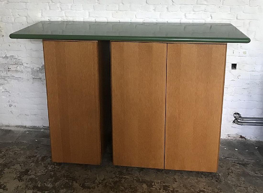 Van Den Berghe Pauvers: Van Den Berghe Pauvers; Closet with green top; H 109 B 159 D 56 cm