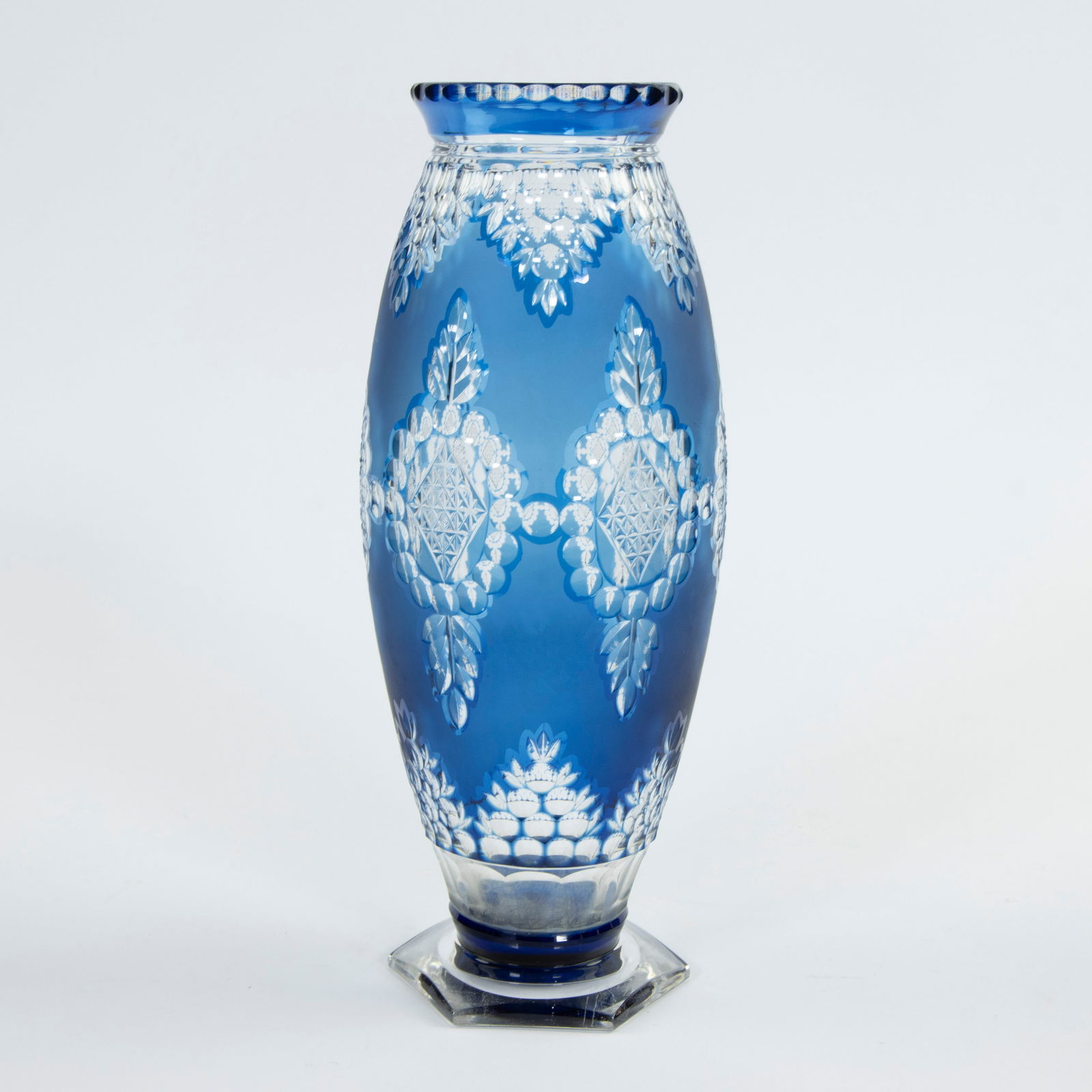 Val Saint Lambert blue and clear satiné cut crystal vase, design Joseph SIMON, 1930s (1 of 5)