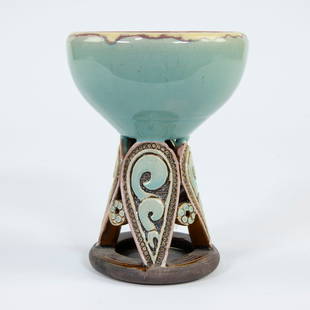 Paul DORDET (1896-1996), chalice in earthenware, Paris or Le Raincy, ca 1945-ca 1953, with book: Paul DORDET (1896-1996), chalice in earthenware, Paris or Le Raincy, ca 1945-ca 1953, with book L'Objet sublime French ceramics 1875-1945 by Marc LambrechtsPaul DORDET (1896-1996), kelk in aardewerk,