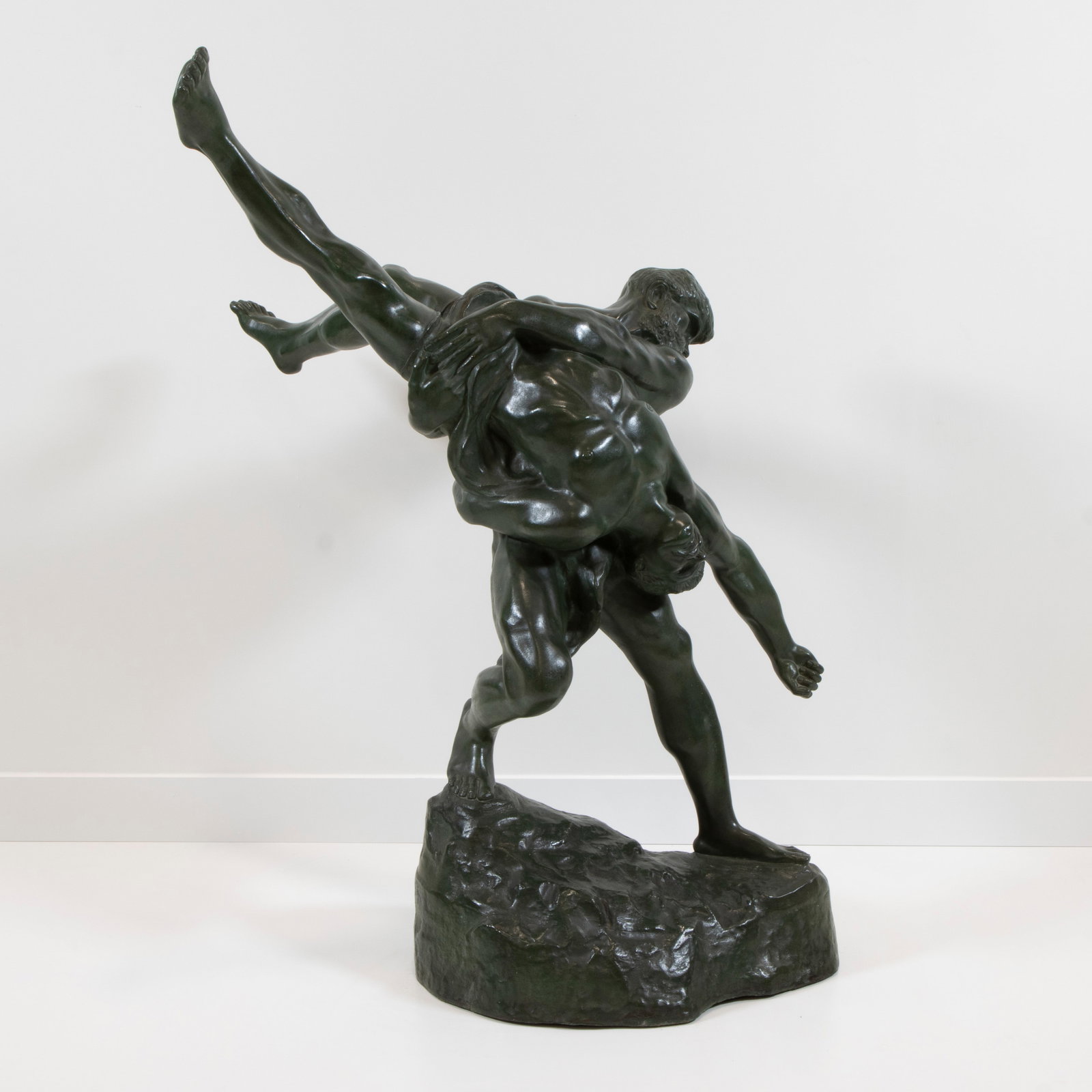 Jef LAMBEAUX (1852-1908), green patinated bronze sculpture Les lutteurs, signed: Jef LAMBEAUX (1852-1908), green patinated bronze sculpture Les lutteurs, signedJef LAMBEAUX (1852-1908), groen gepatineerd bronzen beeld Les lutteurs, getekend112 x 77 x 55 cm