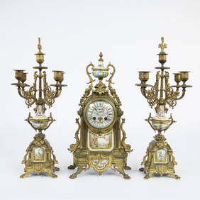 French three-part clock set in Louis XV style with porcelain plaques with romantic scenes (1 of 4)