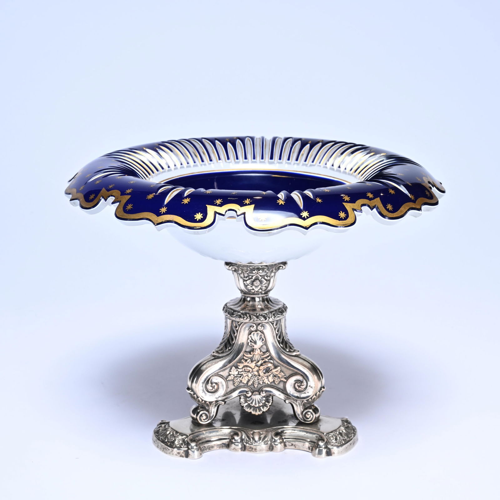 Elegant tazza with a deep blue glass coupe and a beautiful silver ornamented base. Neo-rococo style. (1 of 9)