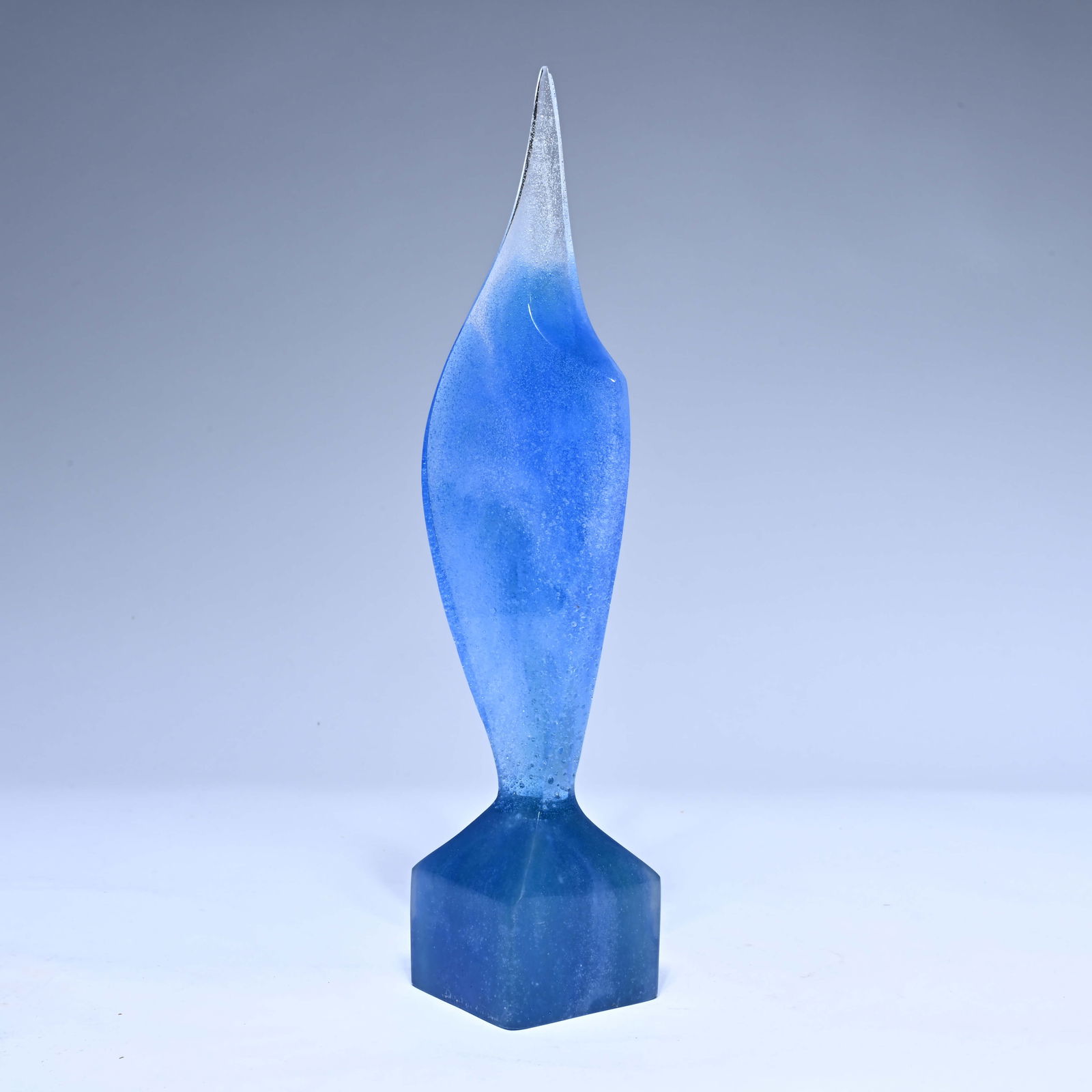 Crystal blue Daum sculpture in the shape of a flame, signed (1 of 7)