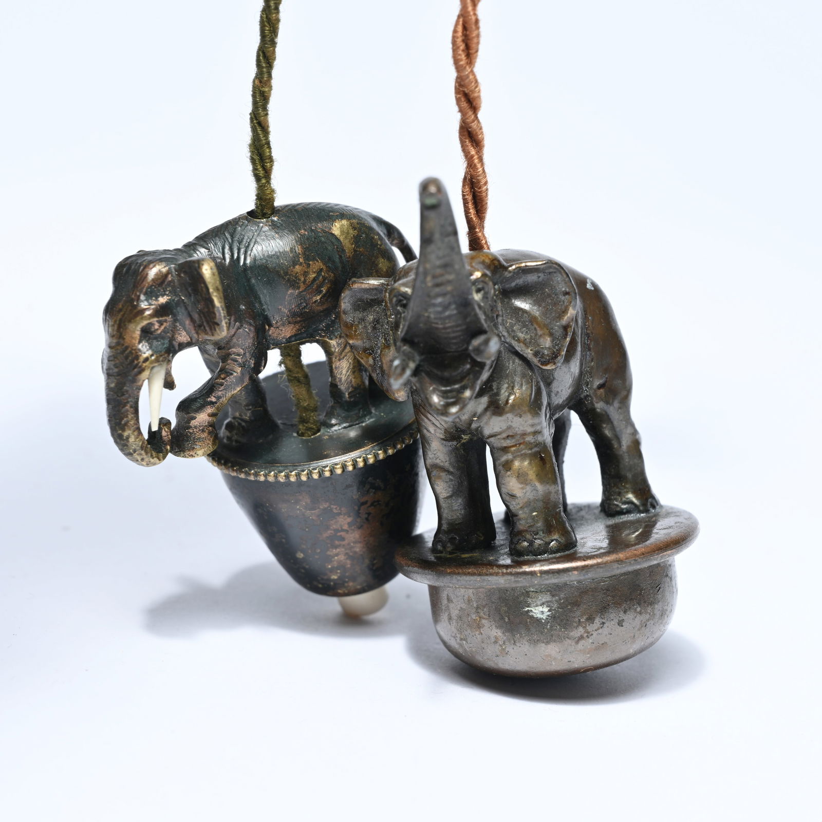 2 salon bells or butler bells in bronze, each depicting an elephant in the style of Viennese (1 of 6)