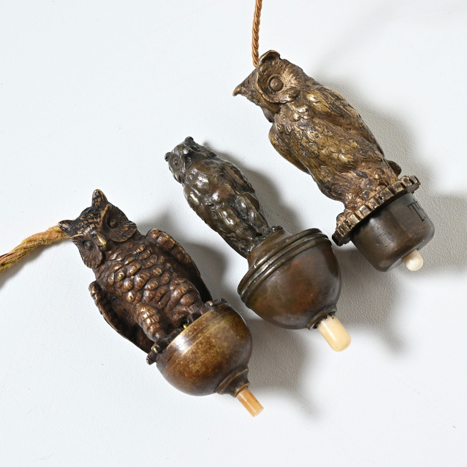 3 bronze salon or butler bells, depicting owls (1 of 3)