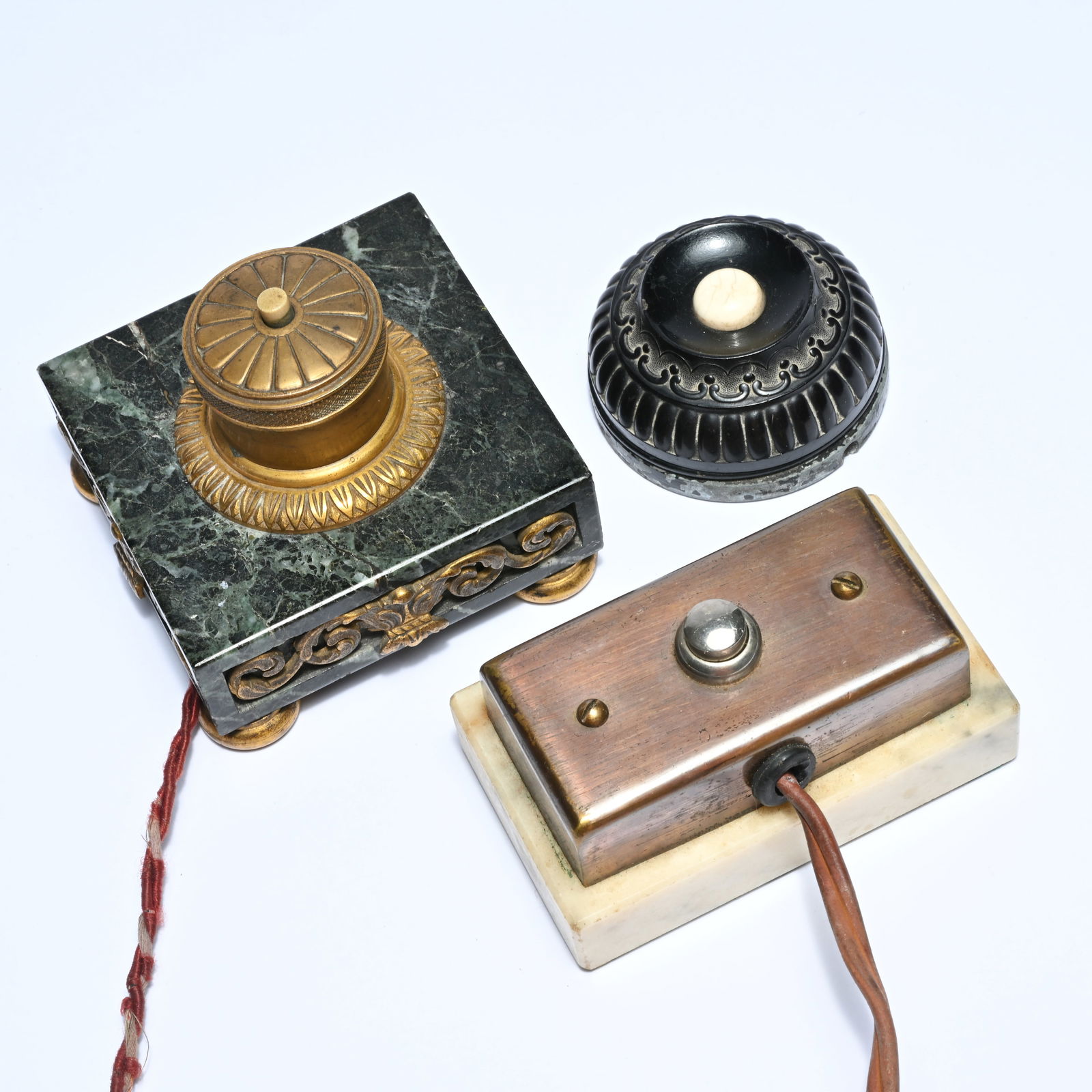 3 bells, large model including luxurious model with decorative marble base in gilded brass (1 of 5)