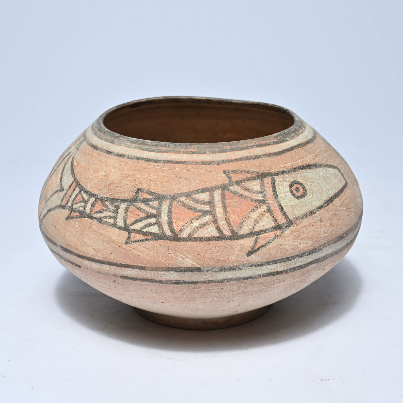 Bowl in pottery with polychrome painting of fish, West Pakistan, Indus Valley Culture 3200-2200 BC (1 of 6)