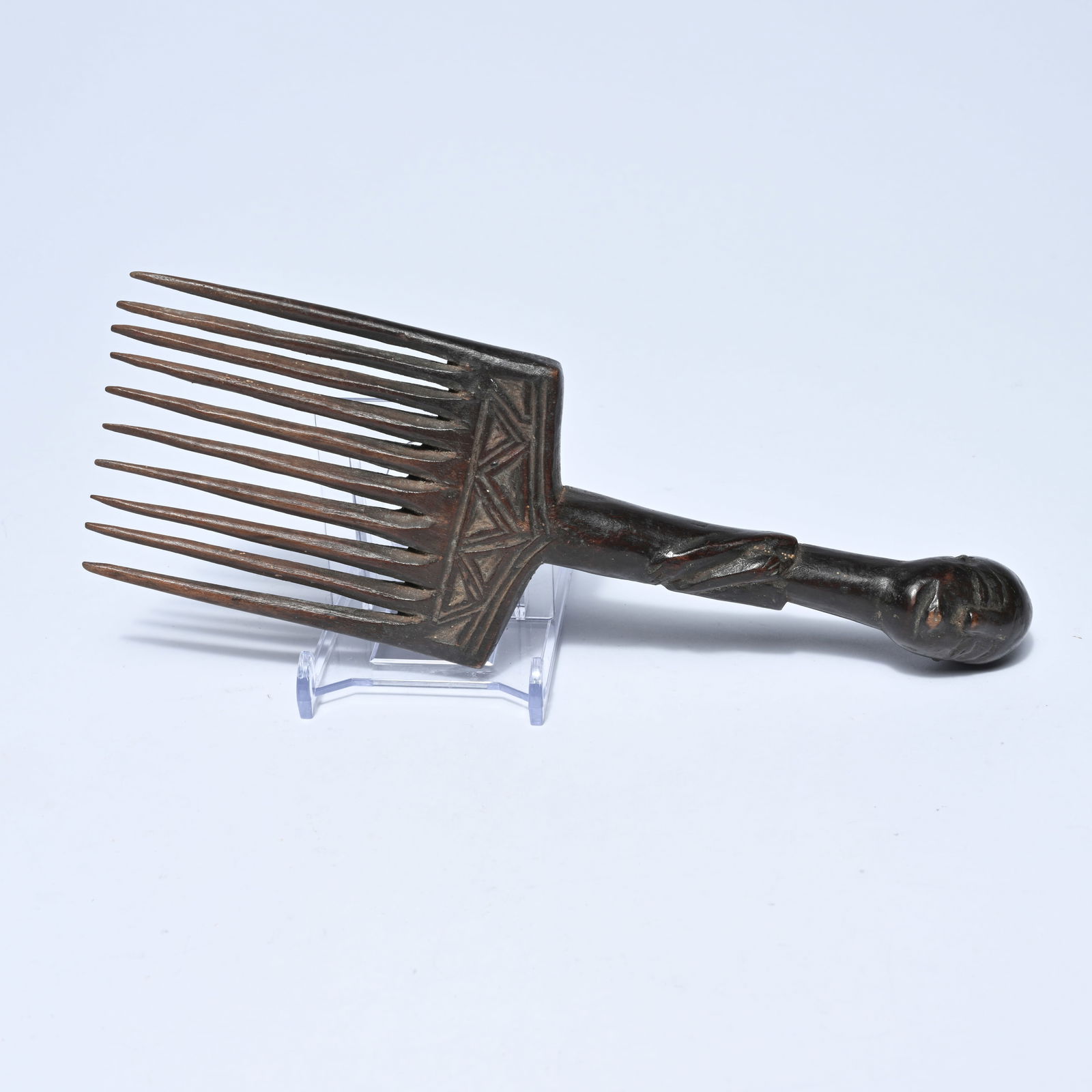 Comb of the Kuba: Comb of the KubaKam van de Kuba19 x 6.5 cm Collection Verbeemen
