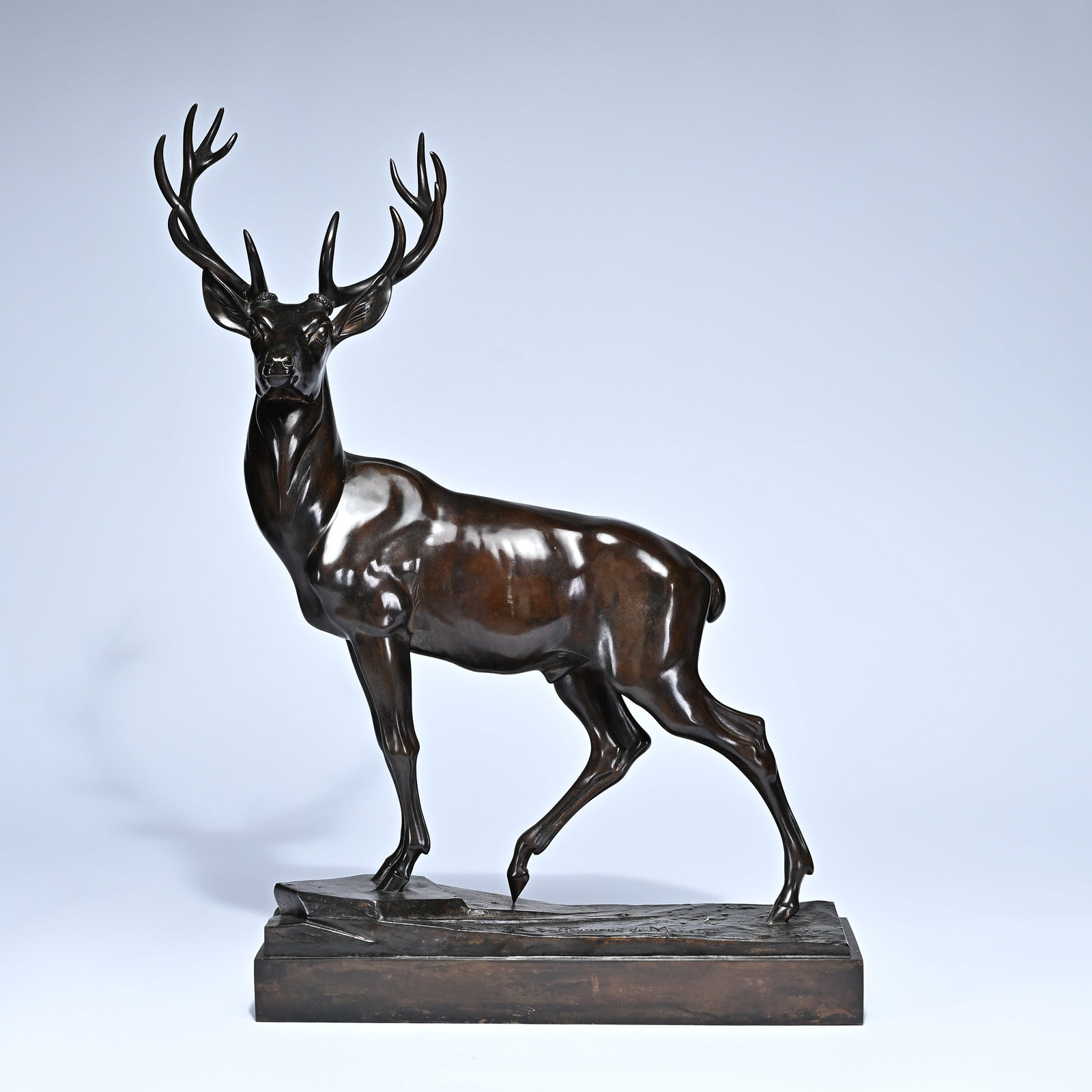Raymond MEESTER DE BETZENBROECK (1904-1995), bronze deer, signed (1 of 13)